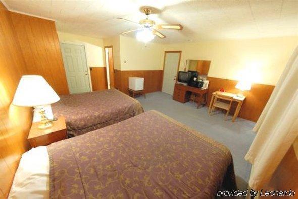The Riverside Inn ストー 部屋 写真