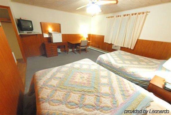 The Riverside Inn ストー 部屋 写真